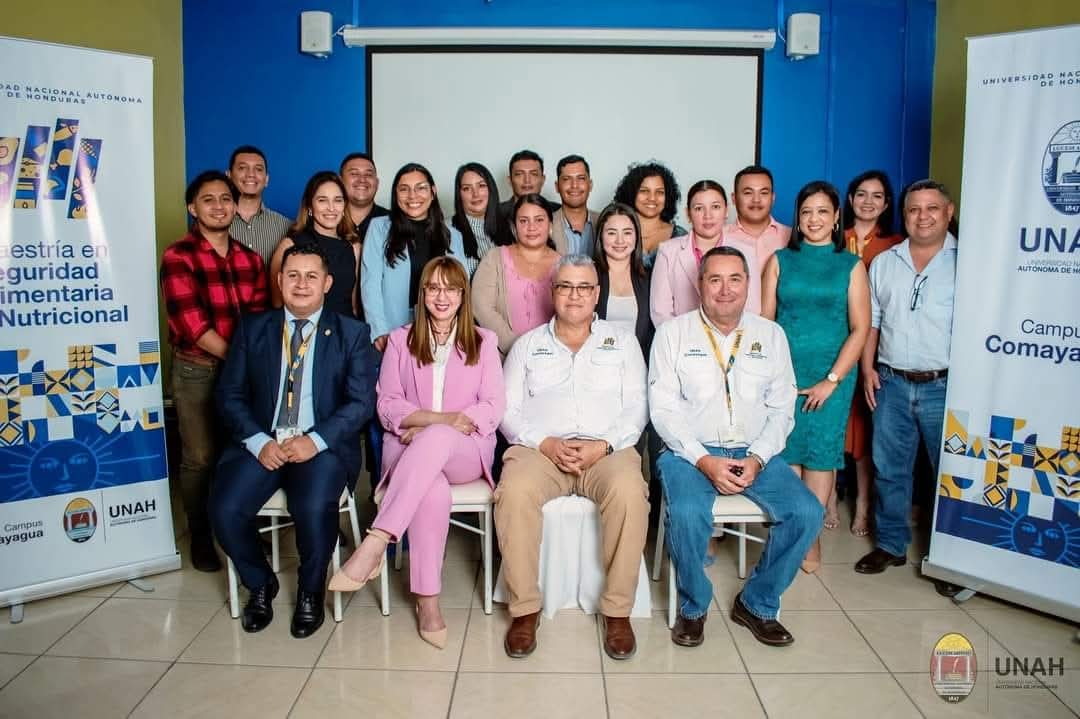 Clase de la Maestría en Seguridad Alimentaria y Nutricional en el campus